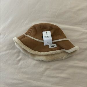 Ugg Women’s Shearling Bucket Hat